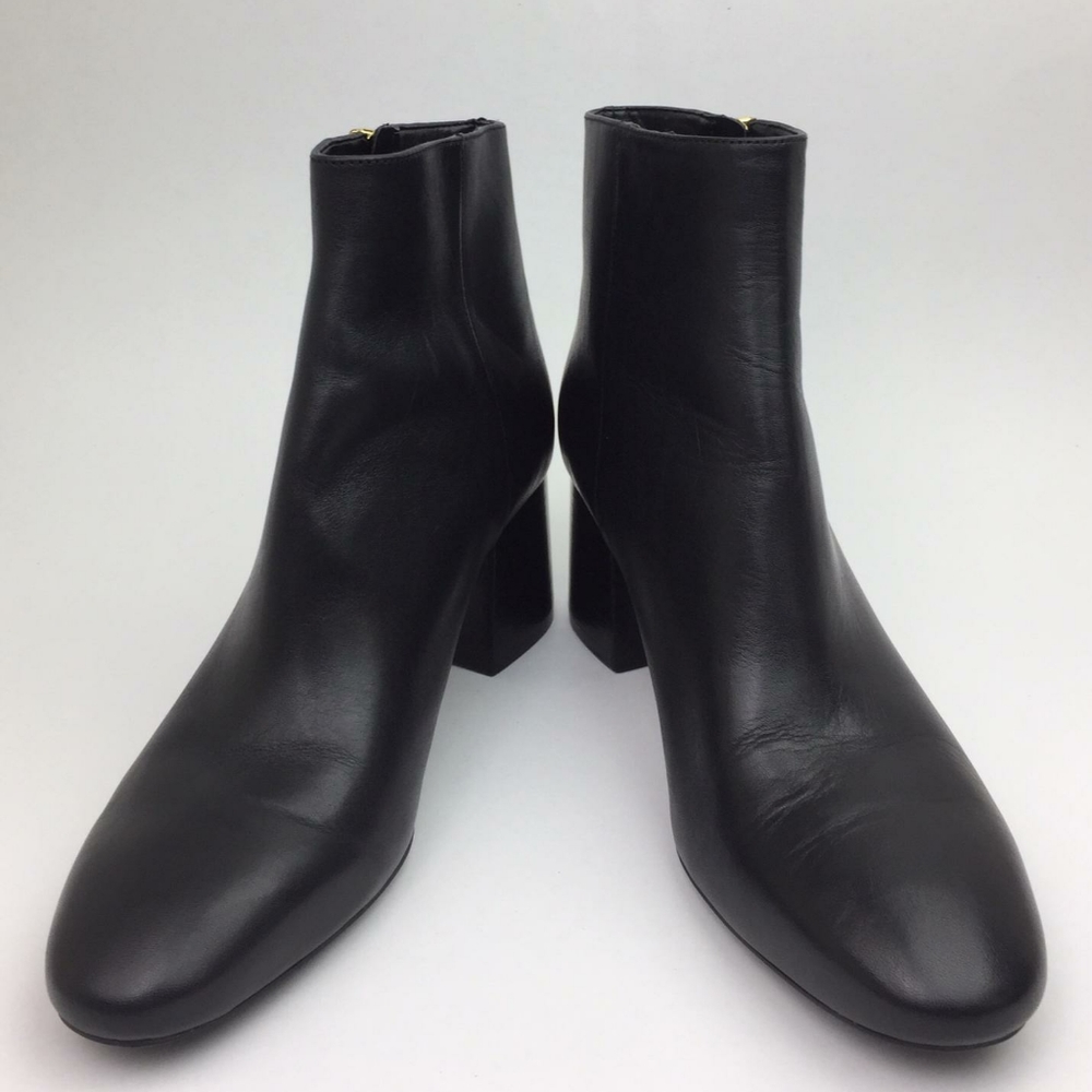 - Michael Kors Alane Flex Bootie sz 6.5